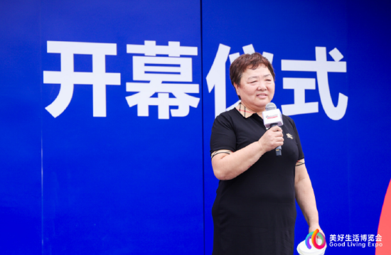 千宏财富 她数度哽咽，想让唐山骨质瓷再放光华！